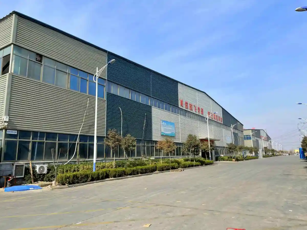 OneGlass Co glass bottle manufacturing factory exterior