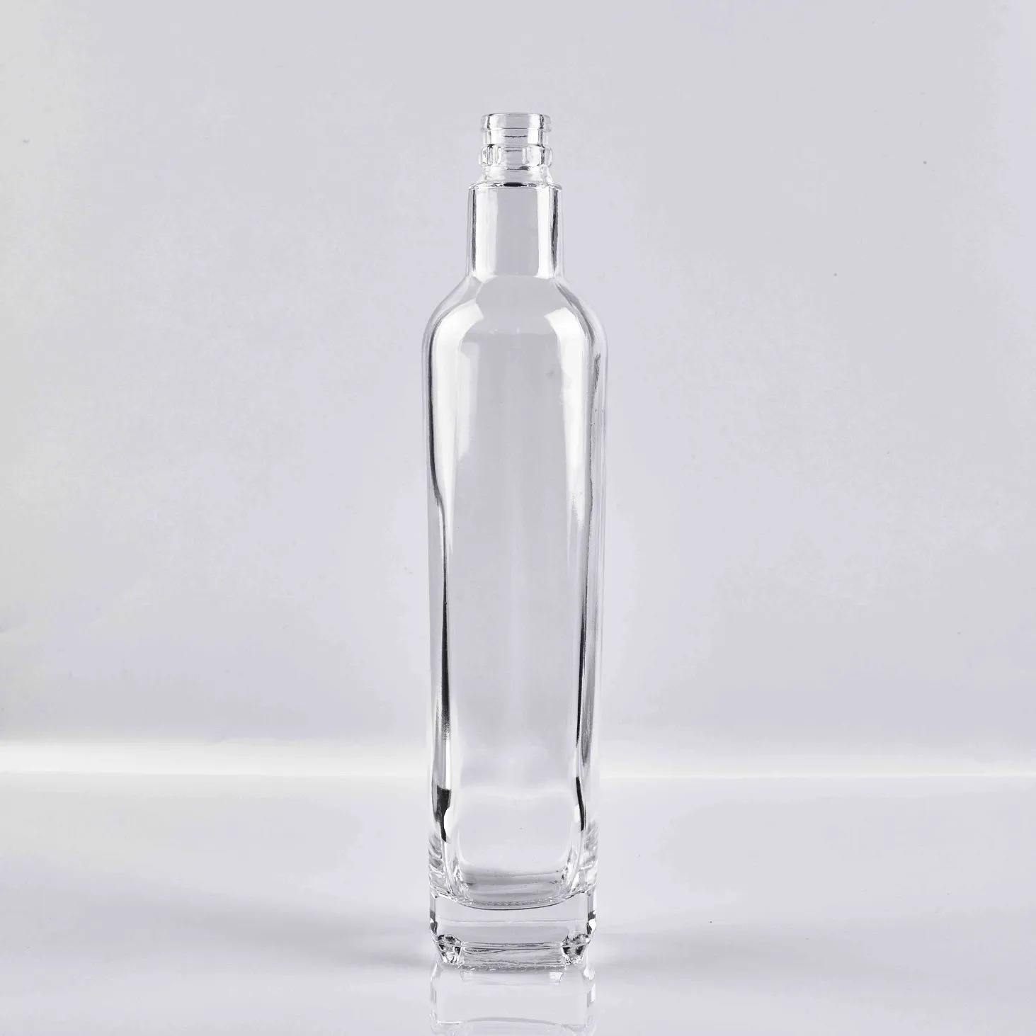 500ml Round Glass Bottle - Classic Spirits Design