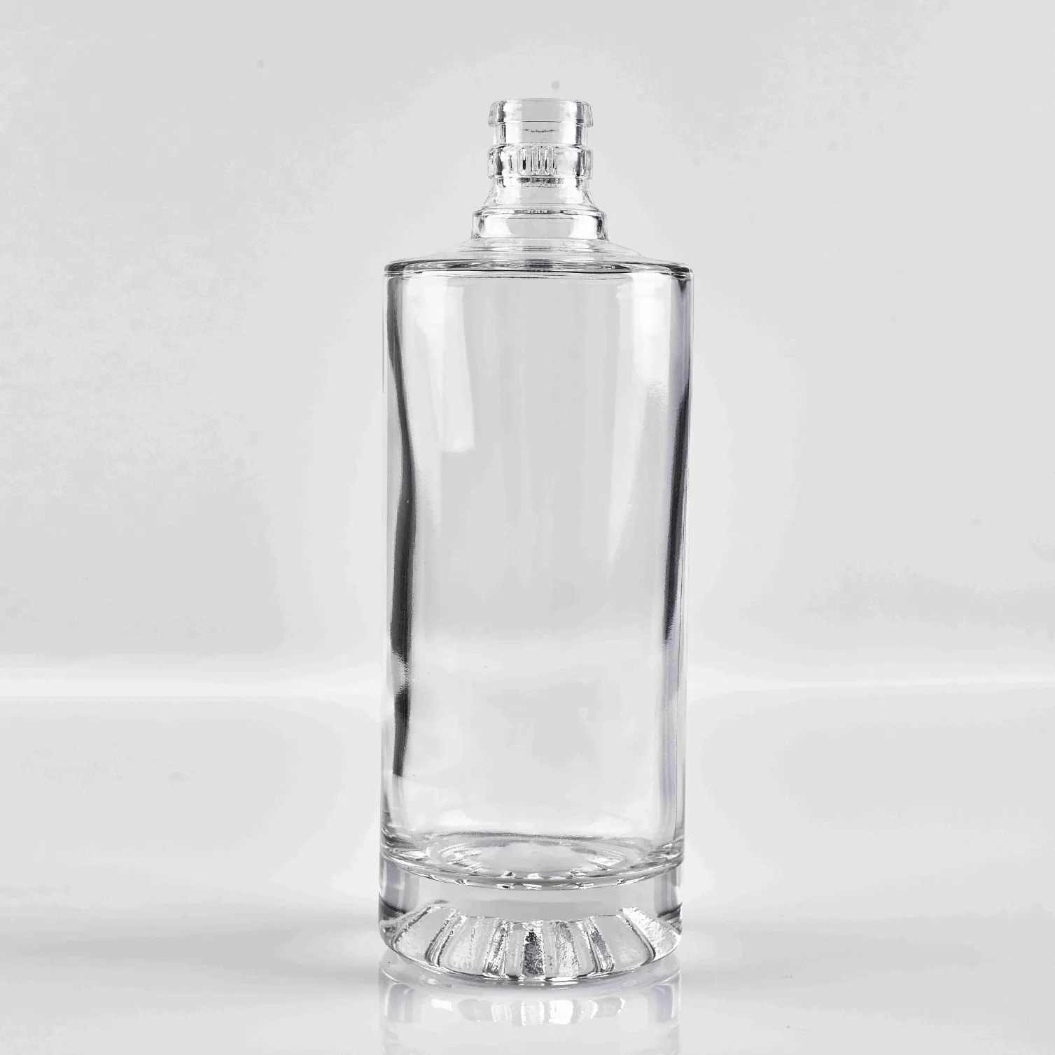 500ml Cylinder Glass Bottle - Modern Spirits Design