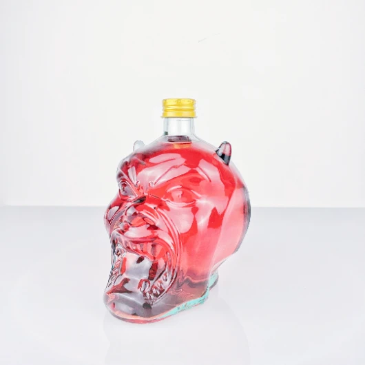 700ml Skull-Shaped Glass Bottle - Unique Premium Design