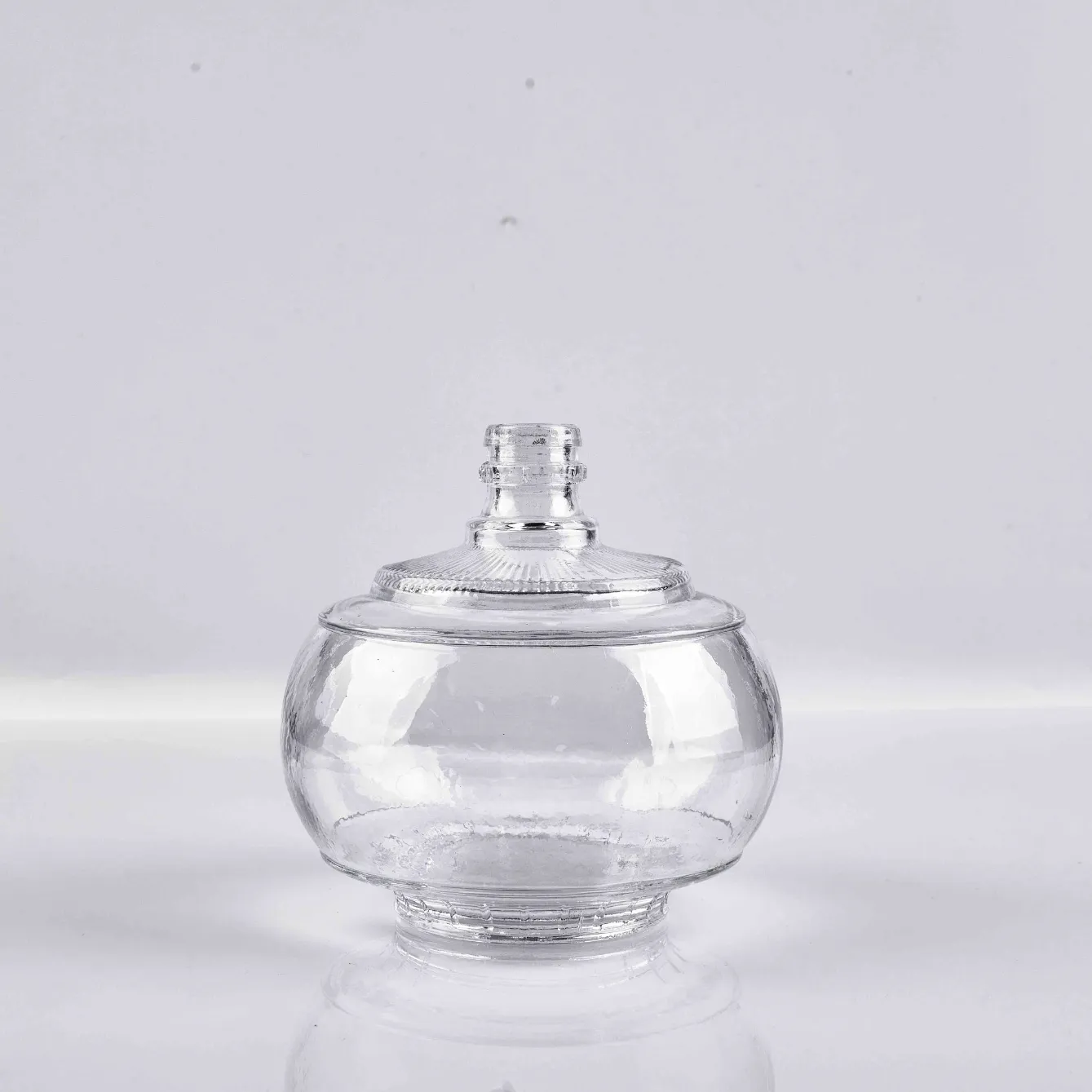 700ml Distinctive Glass Bottle - Signature Spirits Design