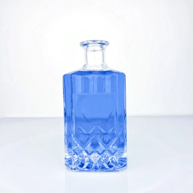700ml Square Glass Bottle - Premium Spirits Packaging