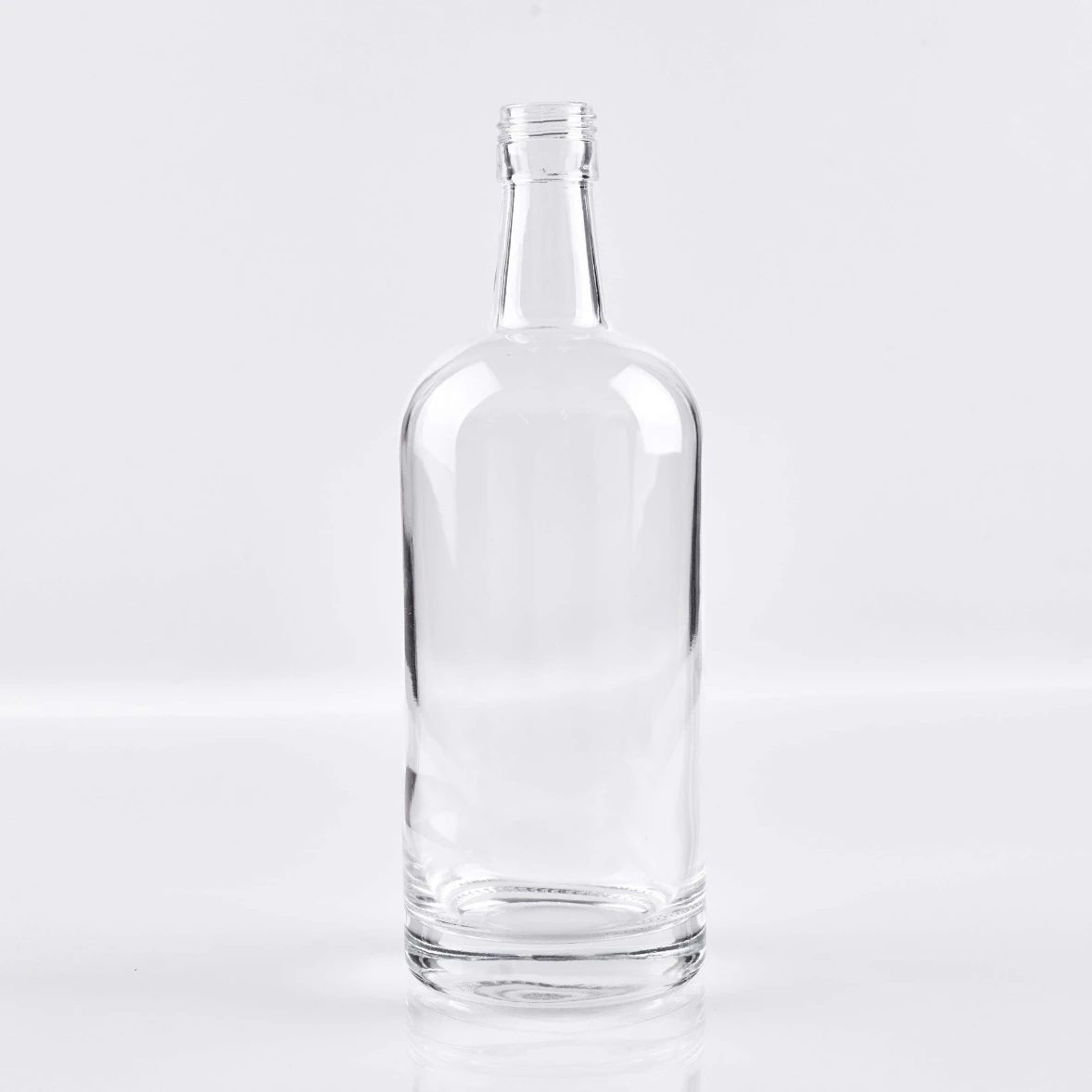 750ml Round Glass Bottle with Screw Thread - Premium Spirits Design